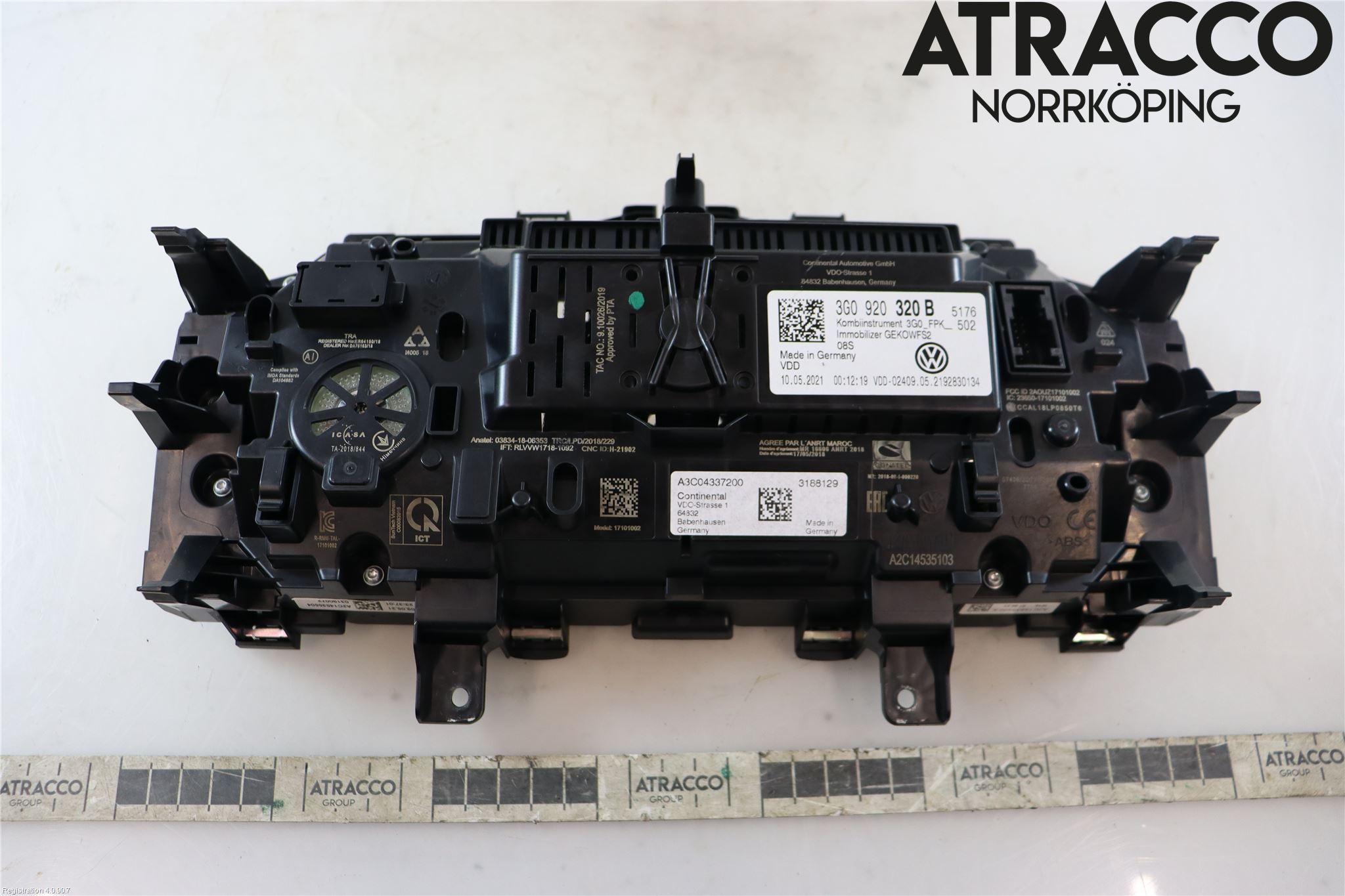 Volkswagen VW PASSAT 20-24 Instrument Komb