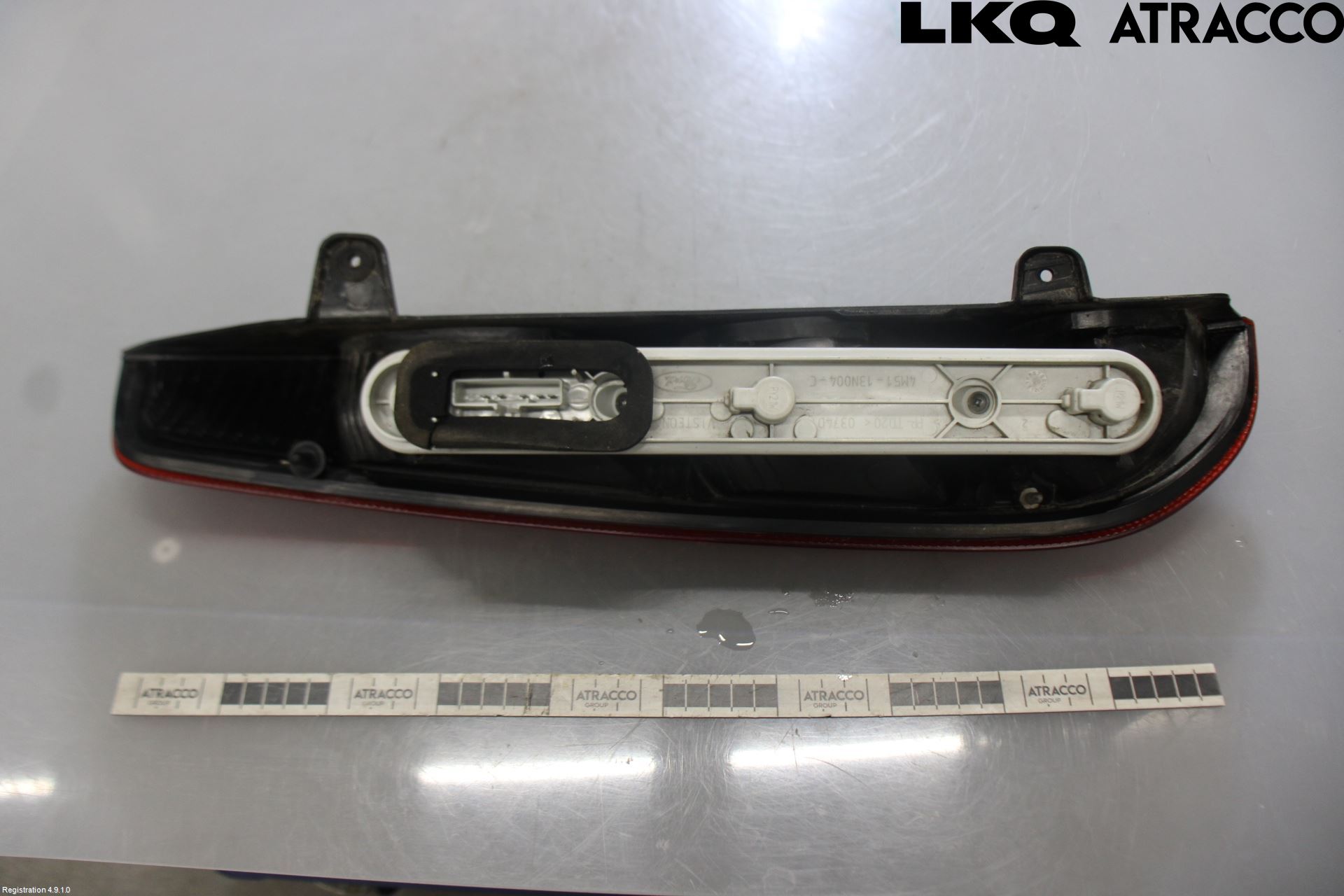 Ford FOCUS     04-07 Bakljus Höger