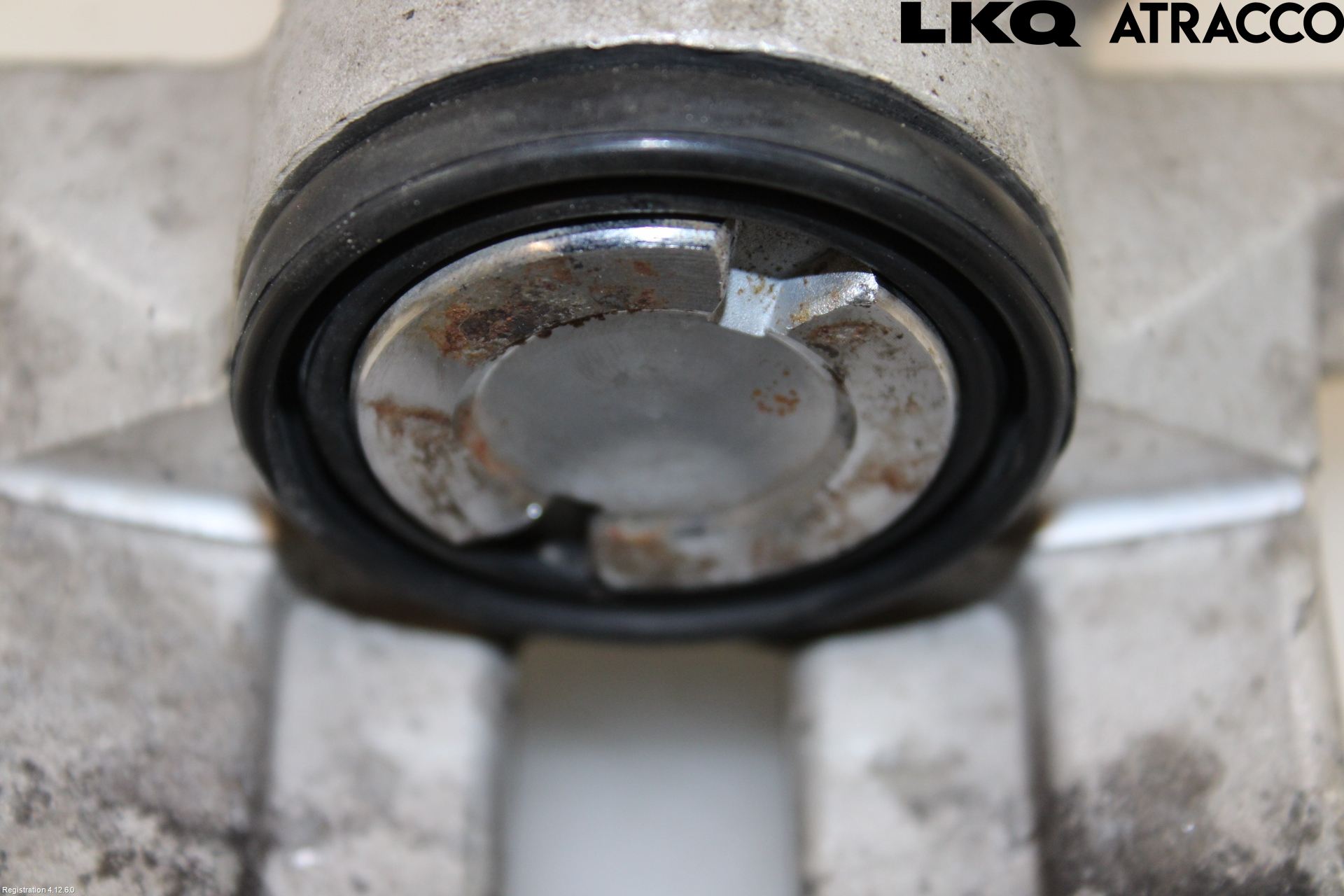 Skoda ROOMSTER Bromsok Bak Vänster