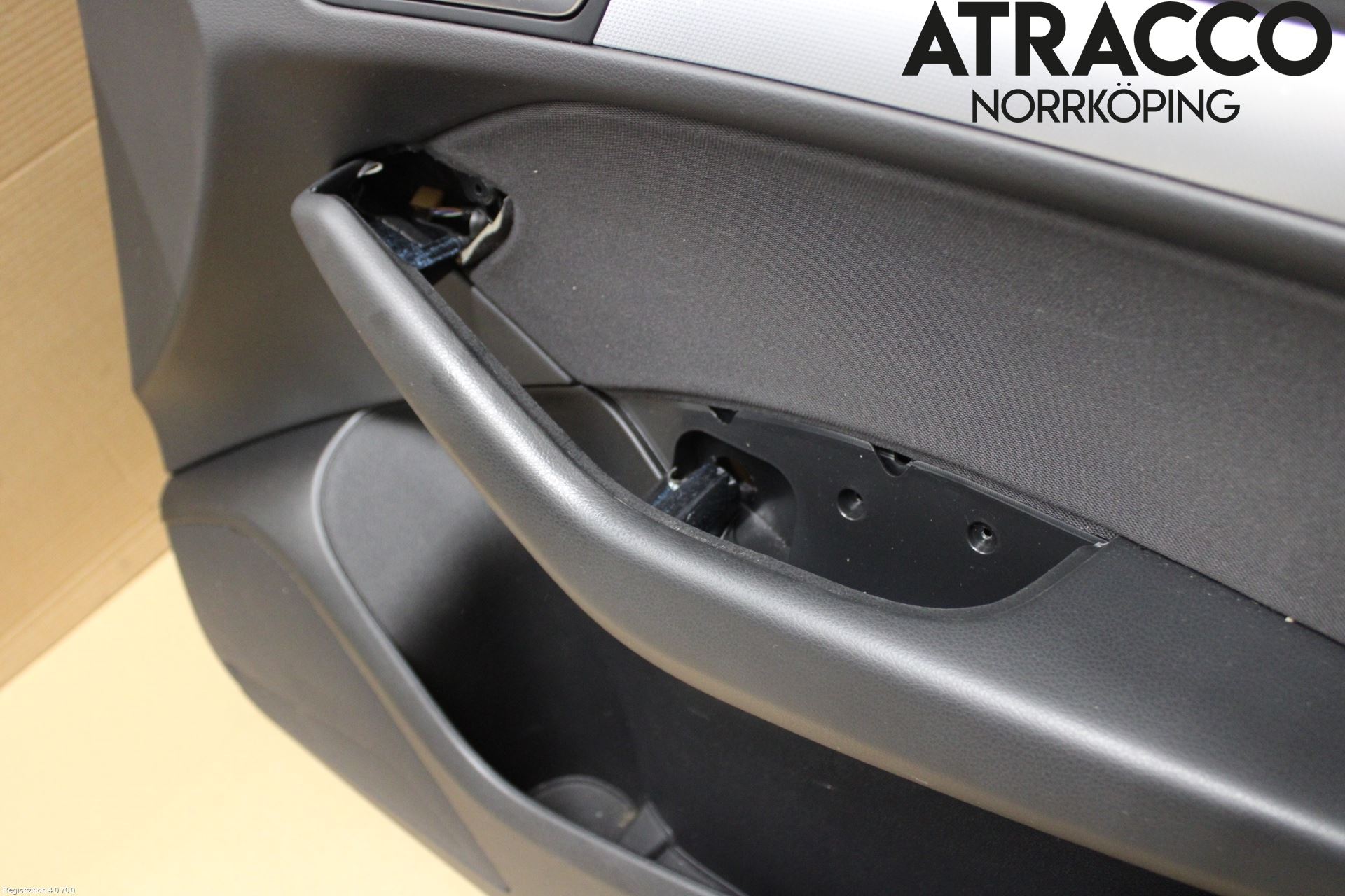 Audi Q5 09-16 Dörrklädsel Hö