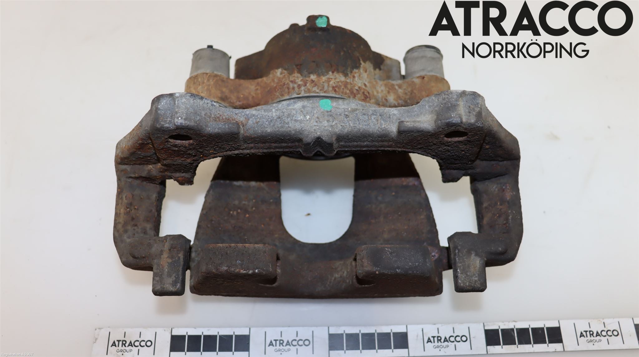 Jaguar F-PACE Bromsok Fram Vänster