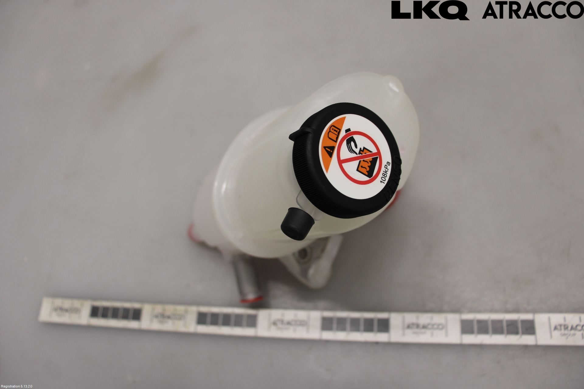 Lexus IS 250/350 14-20 Expansionstank