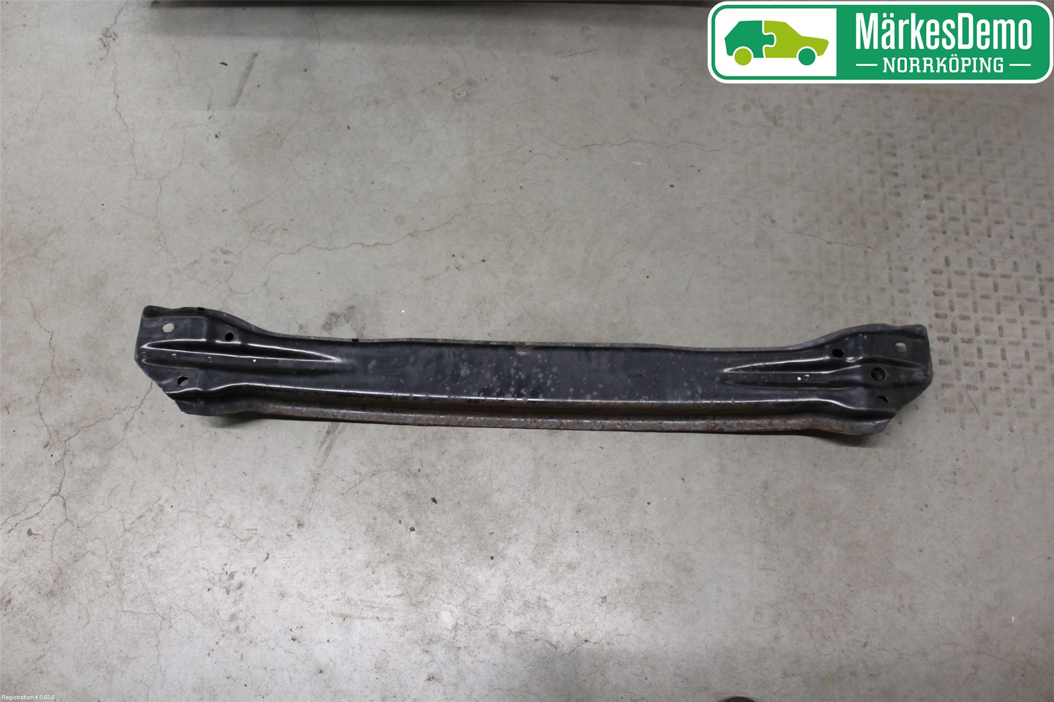 Mitsubishi COLT   04-08 Stötfångarbalk Fram