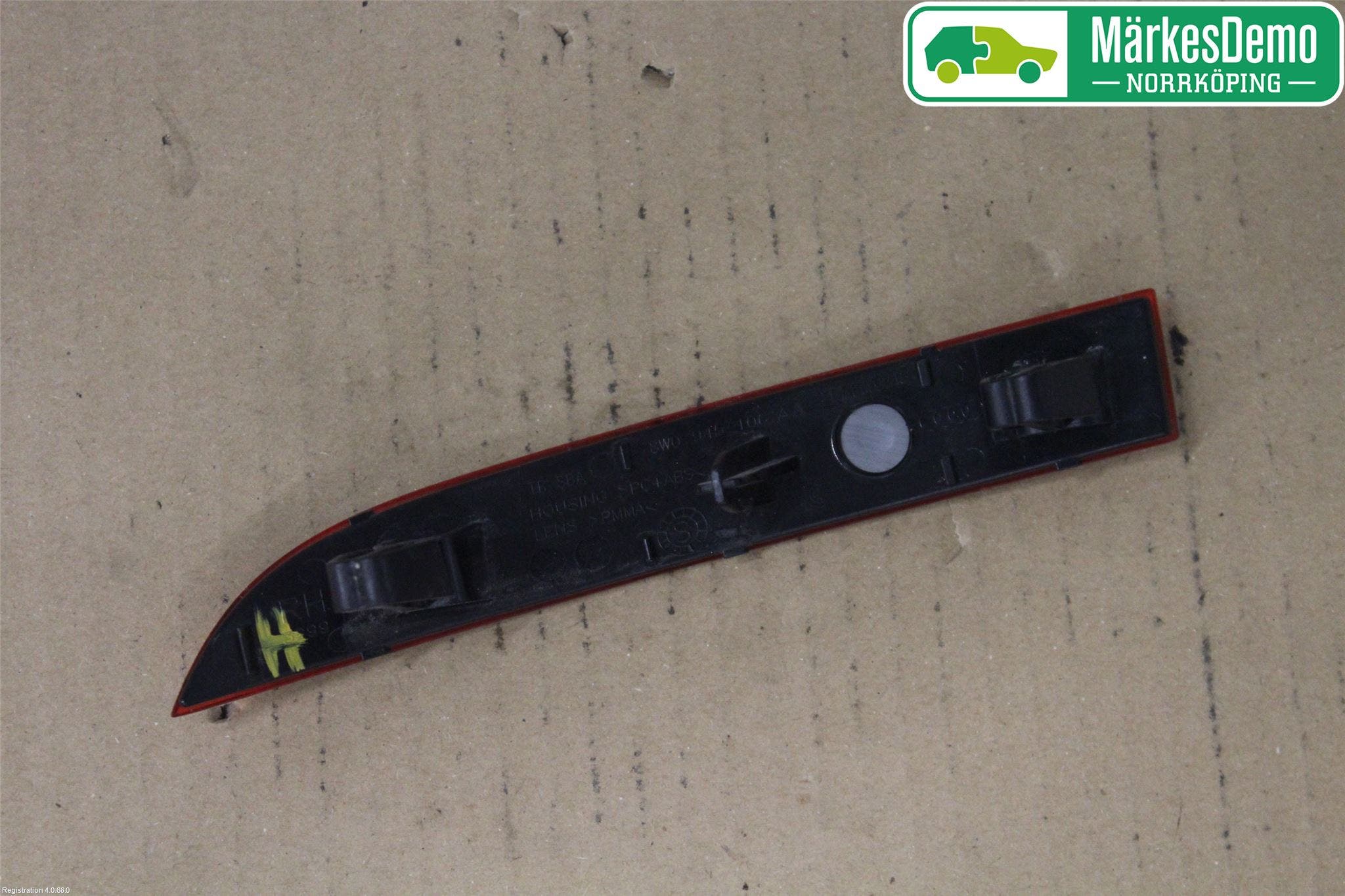 Audi A4/S4 B9 20- Dimljus/Reflex Bak