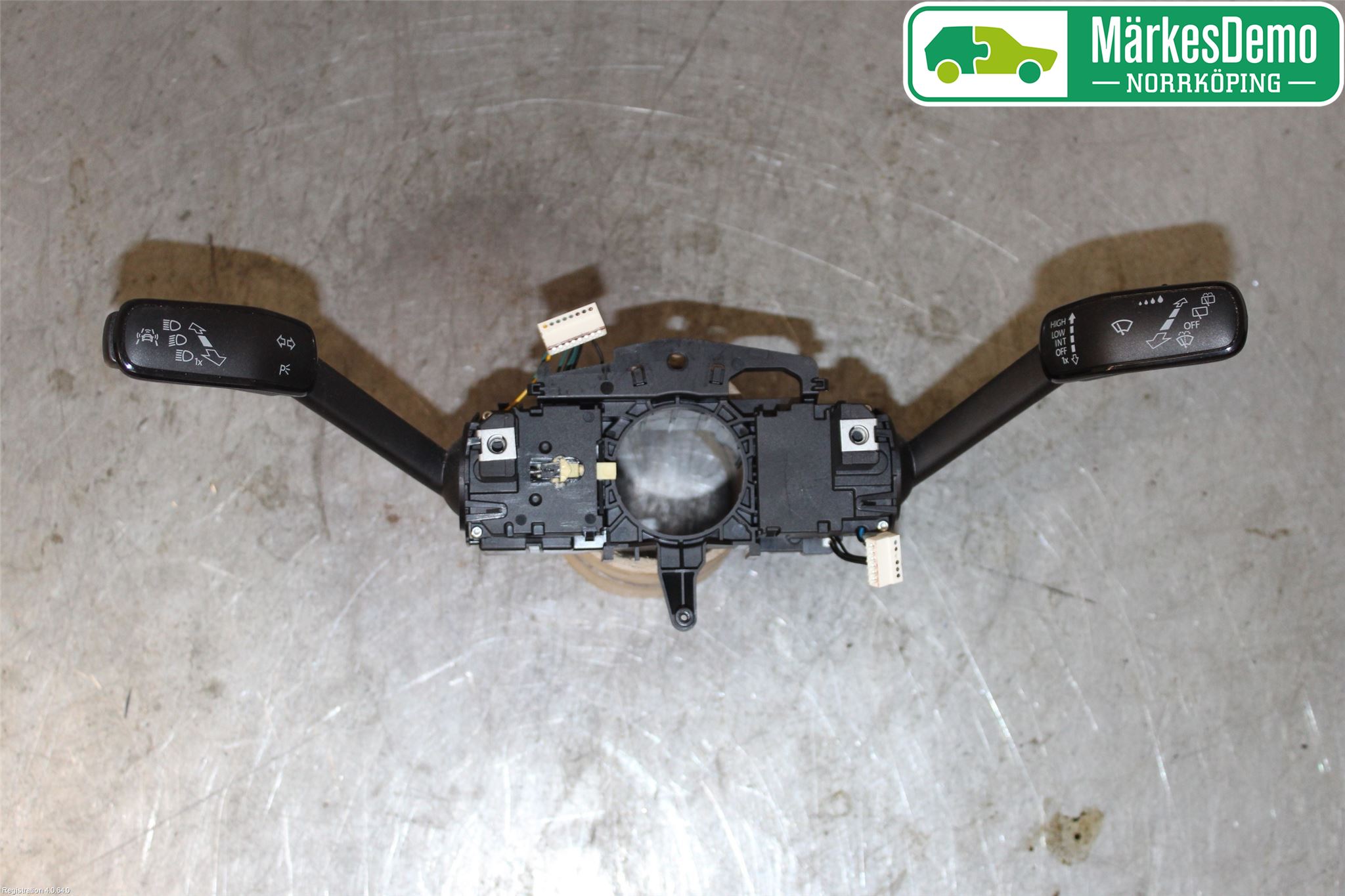 Volkswagen VW GOLF / E-GOLF VII 13-20 Spakcentral