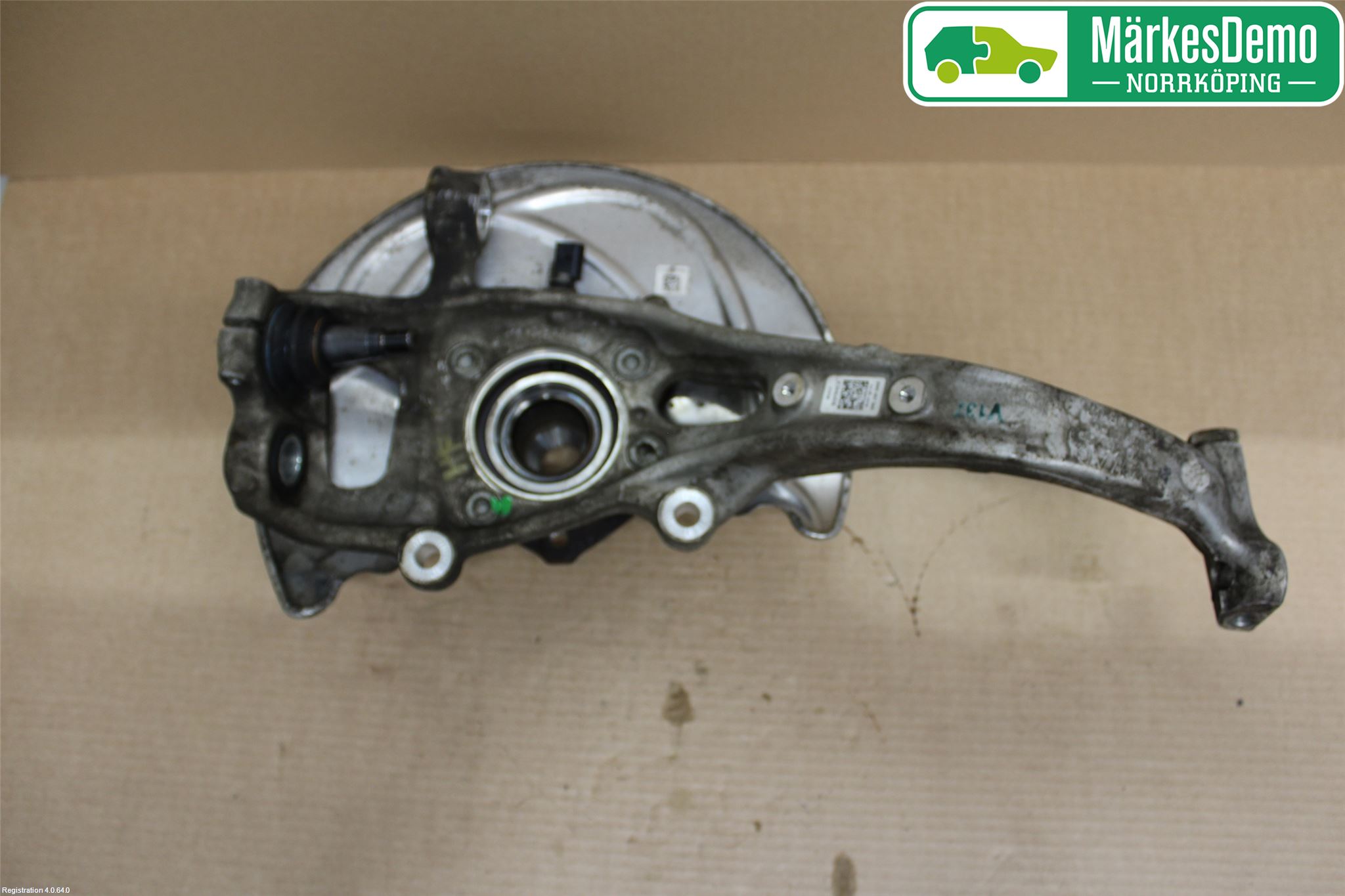 Audi A4/S4 B9 16-19 Styrspindel Lagerhus Hö