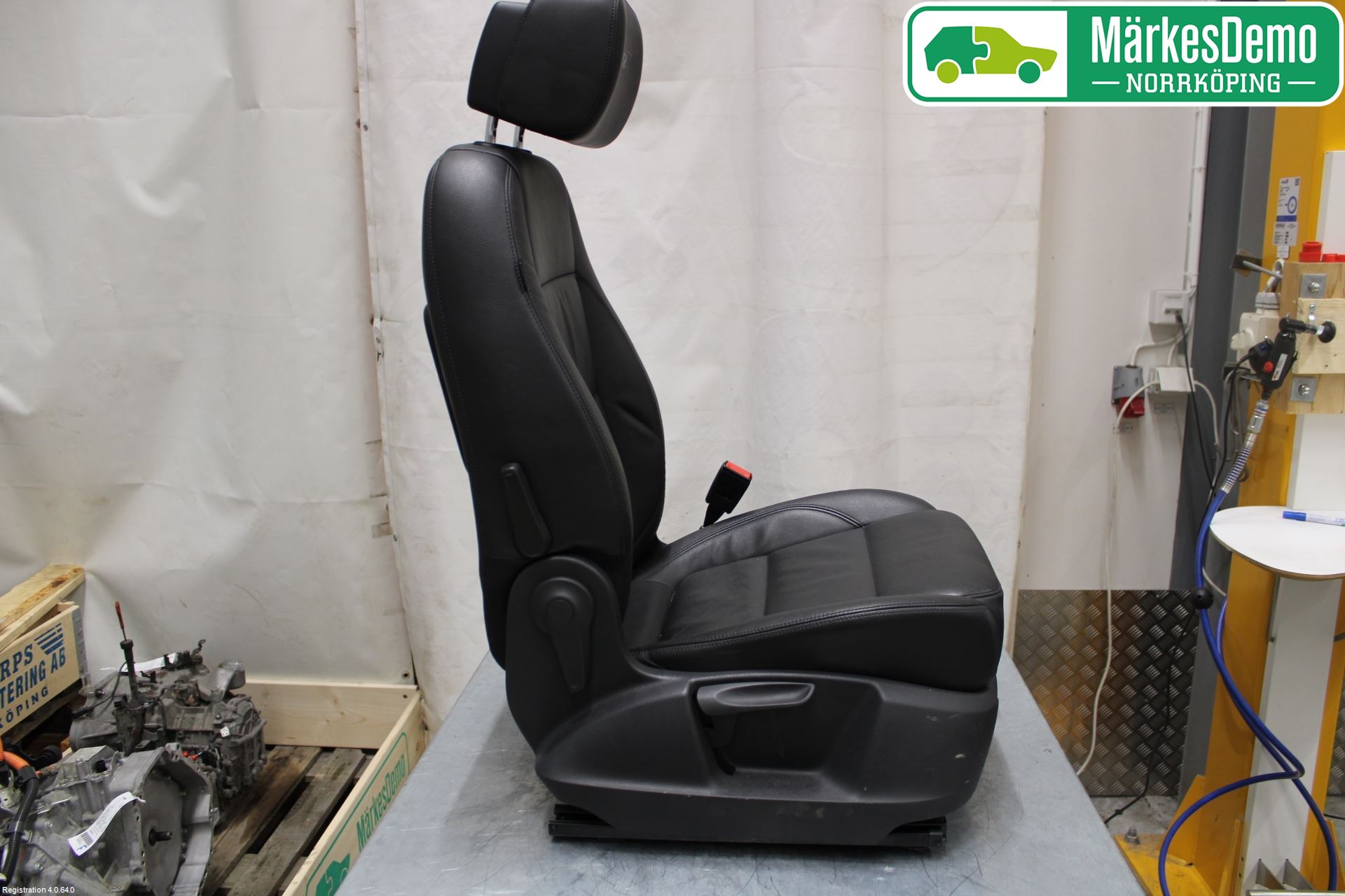 Volkswagen VW TIGUAN 07-16 Inredning Stol Fram Hö