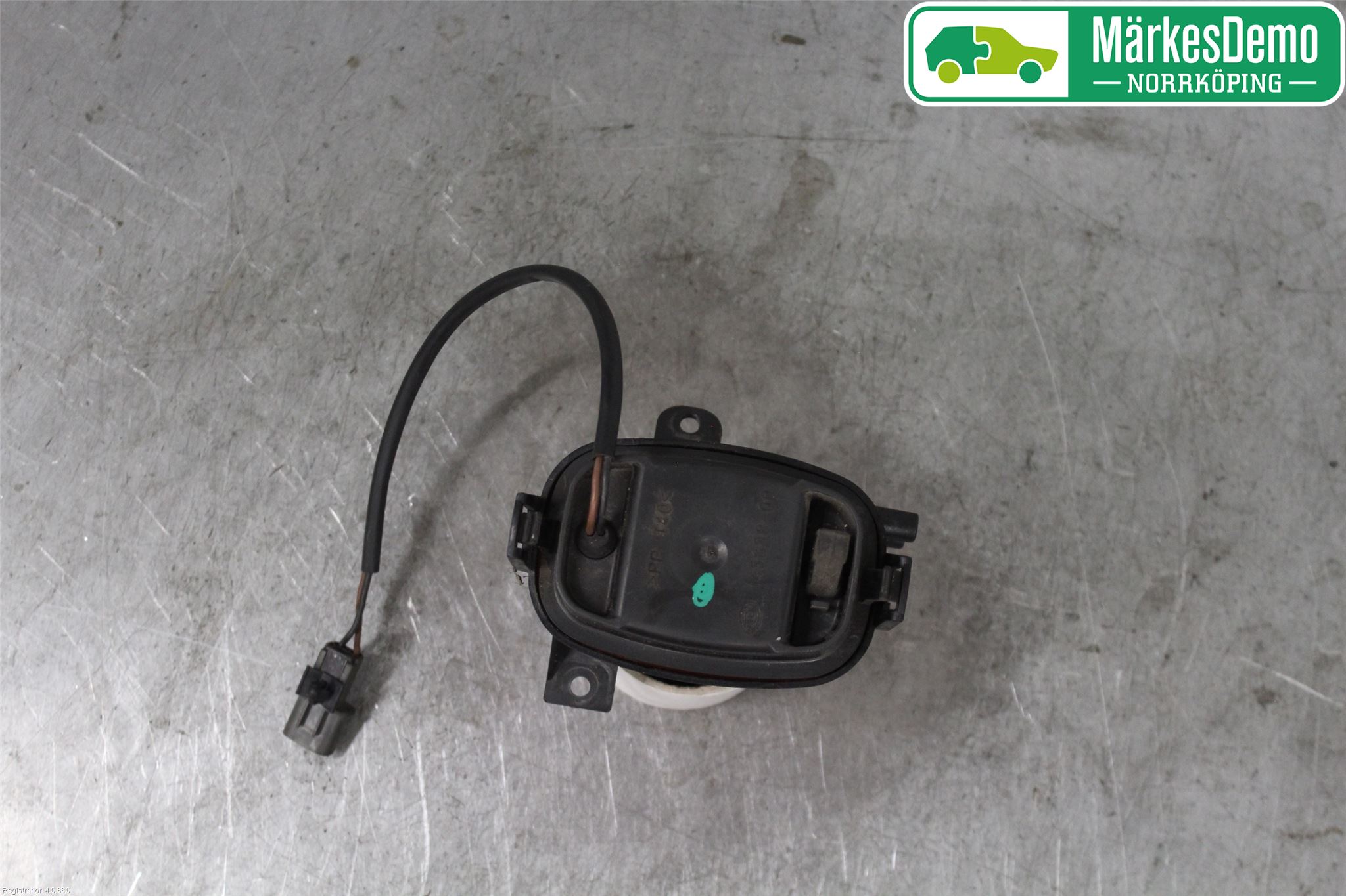 Mitsubishi CARISMA 00-04 Dimljus-Varselljus Fram