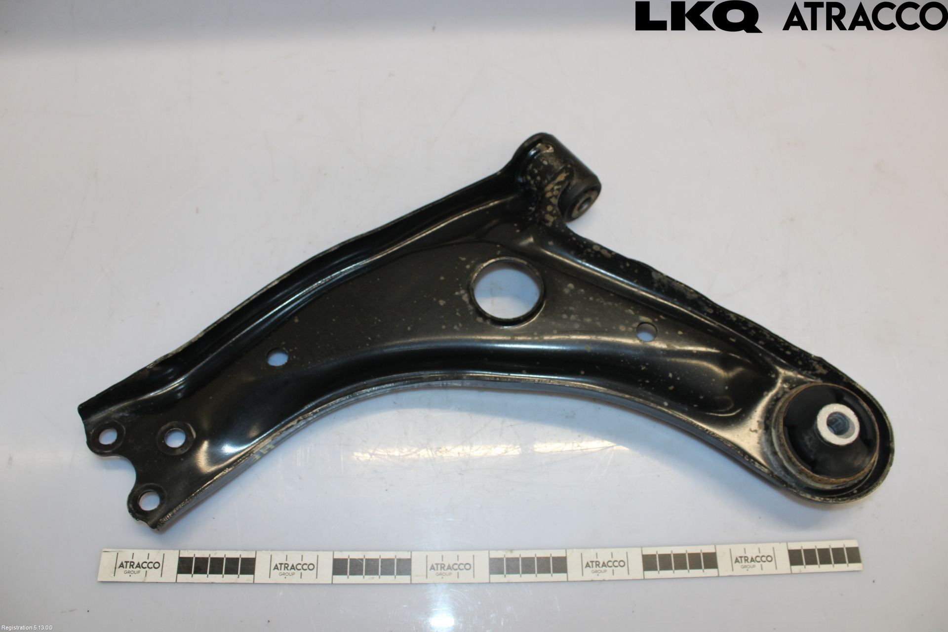 Toyota YARIS CROSS XP21 21- Bärarm Fram Undre Hö