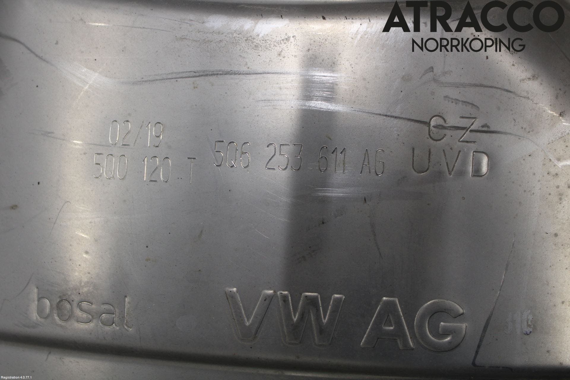 Volkswagen VW T-ROC 18- Avgas Halvsats