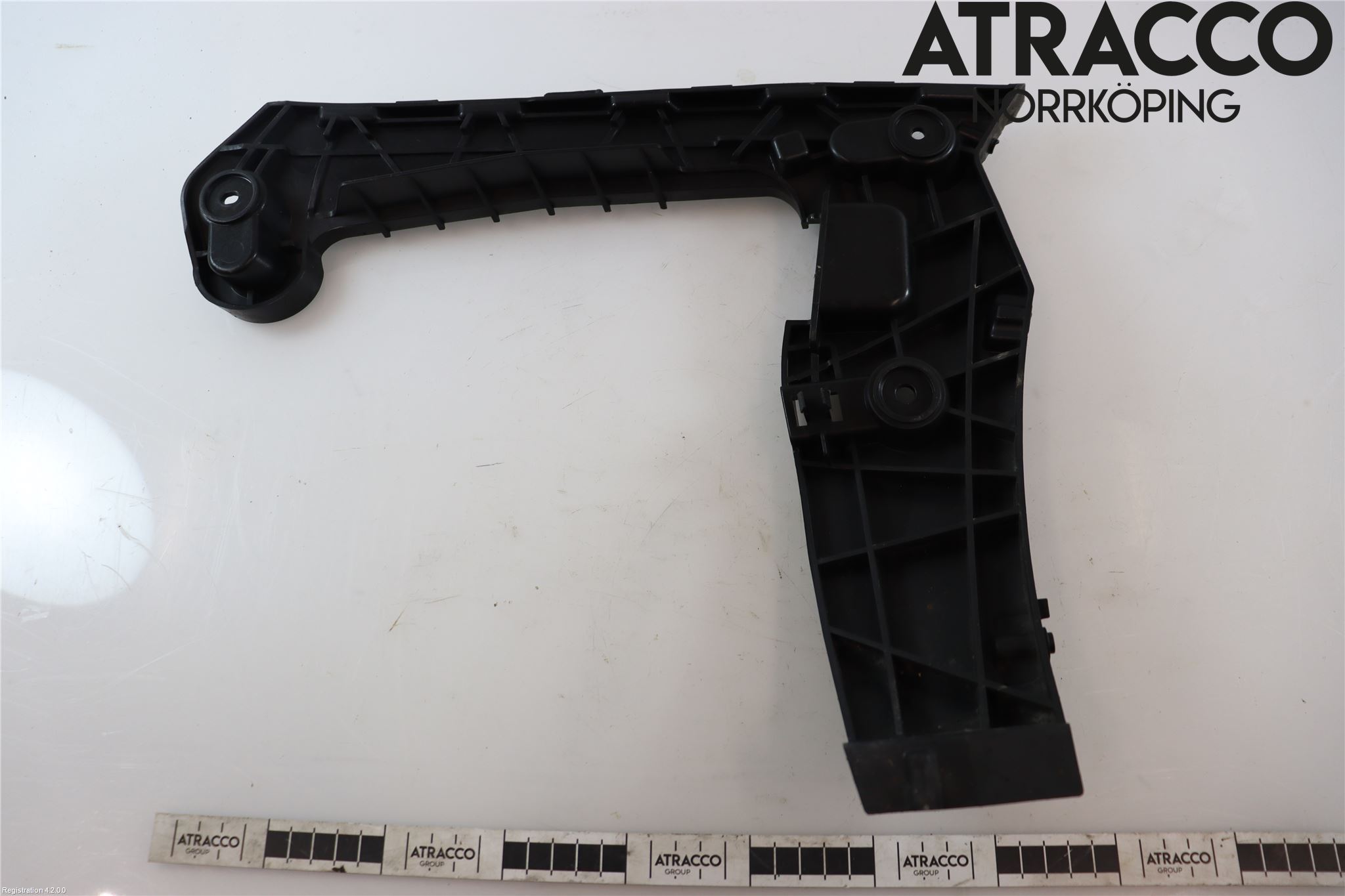 Audi A4/S4 B9 20- Stötfångarfäste Bak Vä