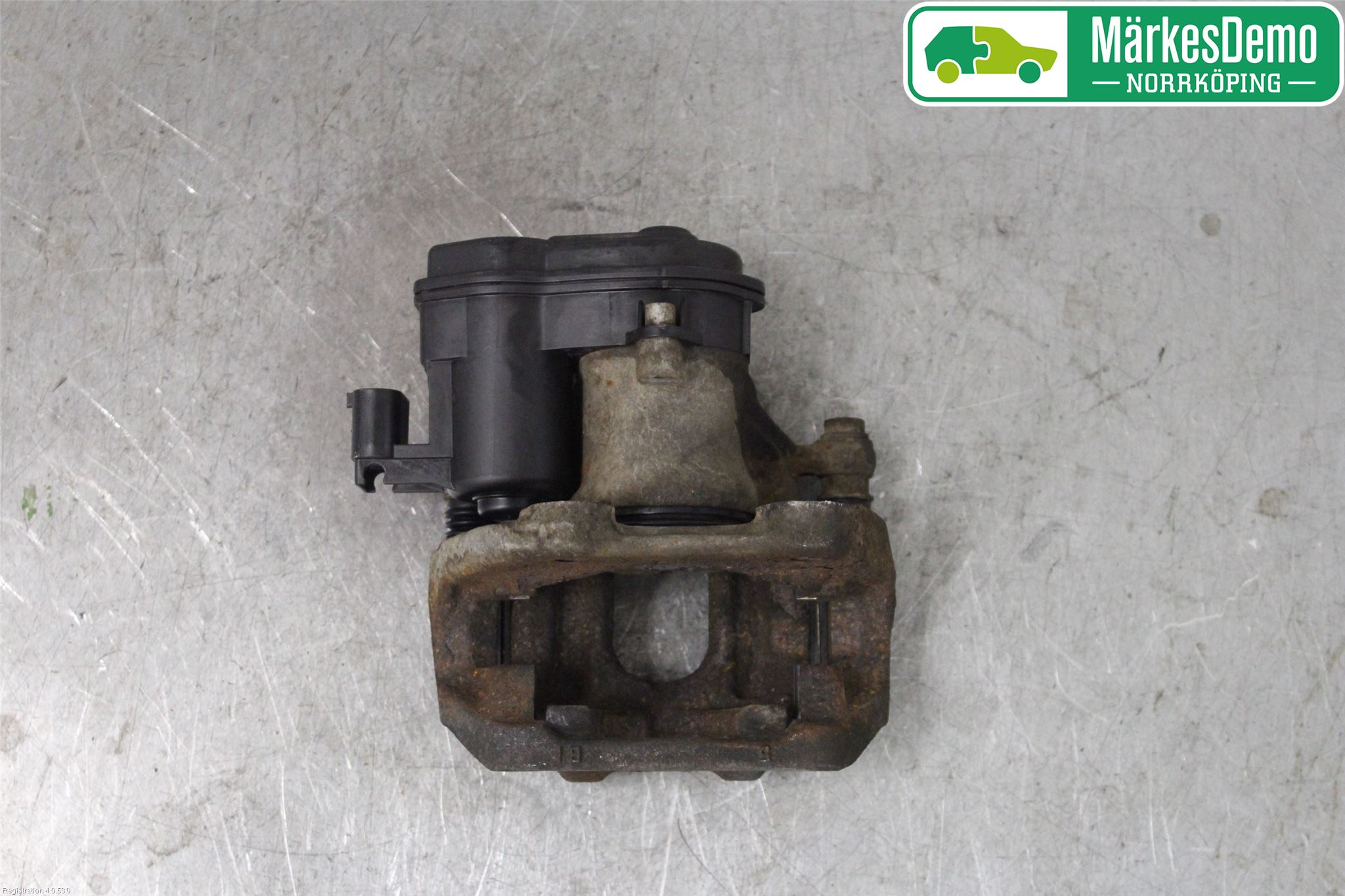 BMW 5 F10/F11/F18 09-17 Bromsok Bak Höger