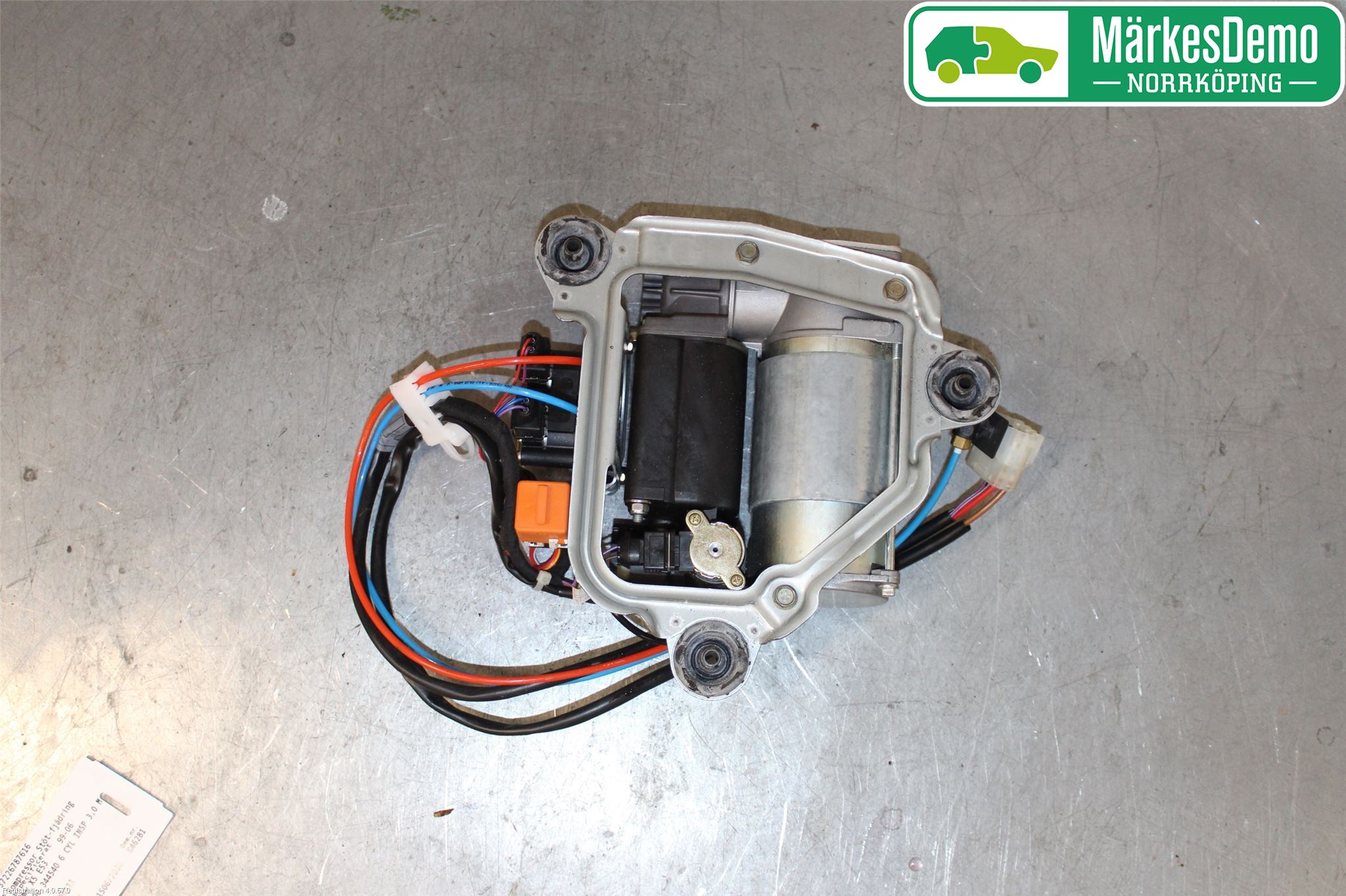 BMW X5 E53     99-06 Kompressor Stöt-Fjädring