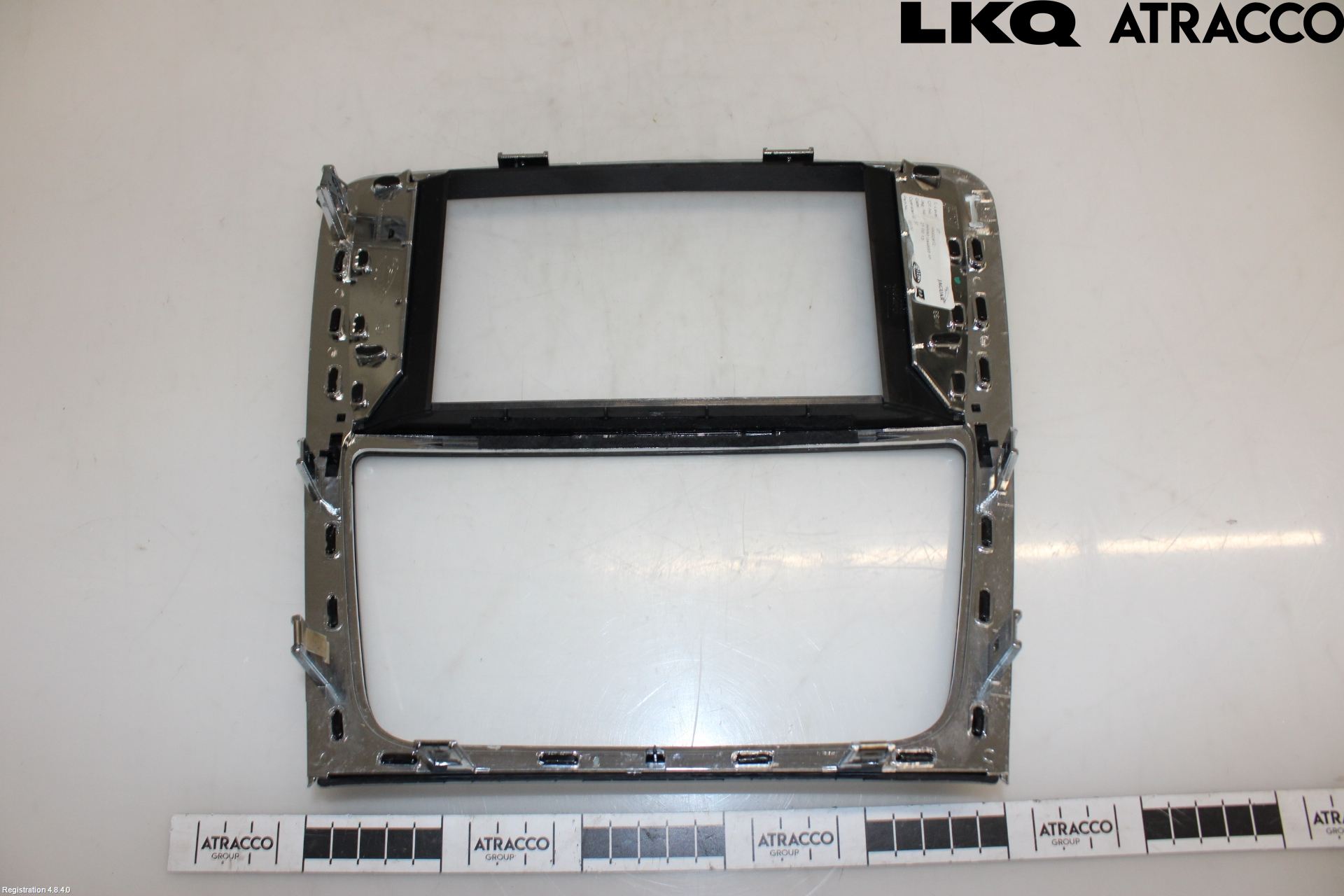 Jaguar XJ X351        10- Instrument-Radio Sarg
