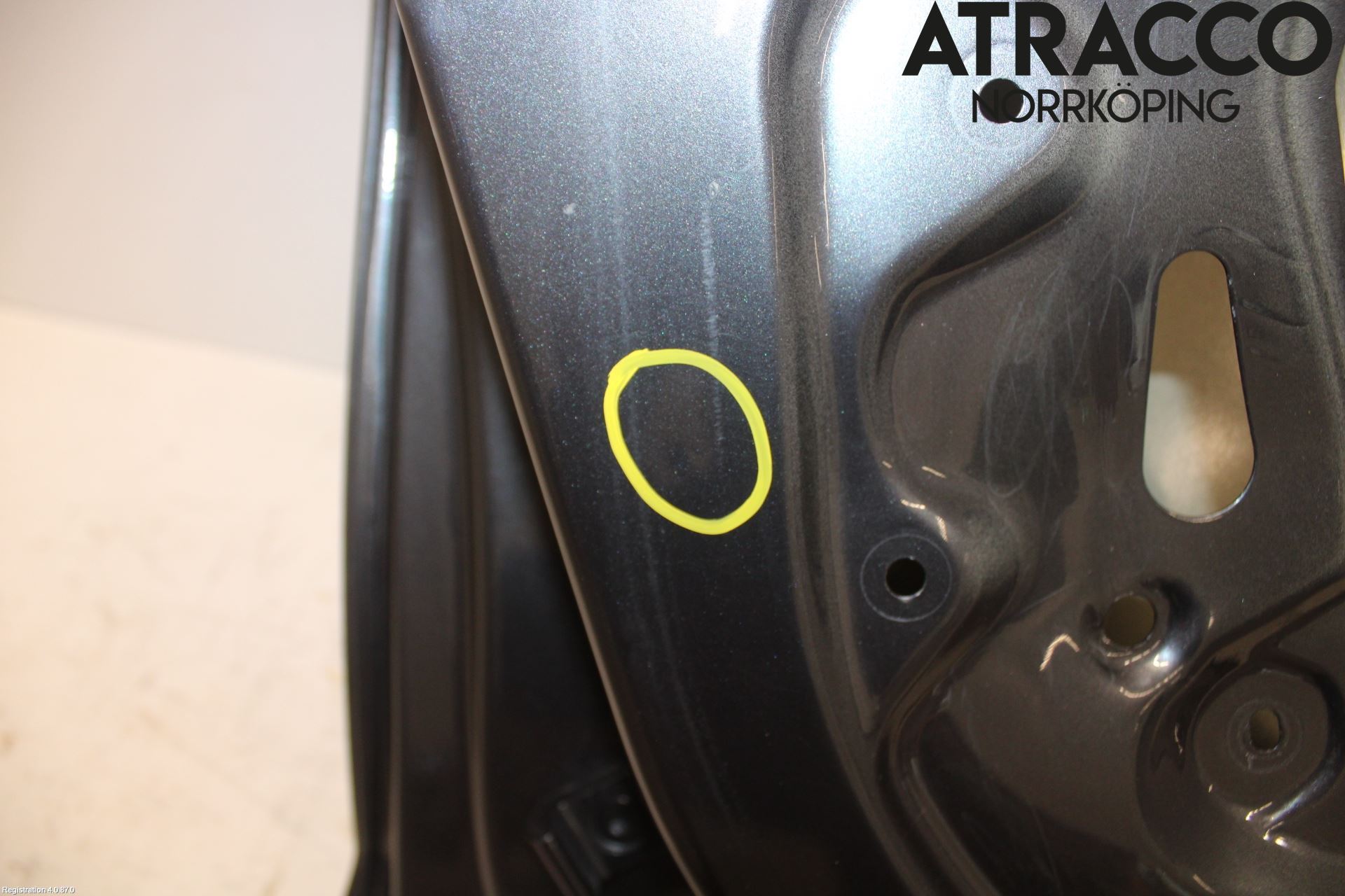 BMW 1 E87/81 5D/3D 03-11 Dörr Fram Vänster