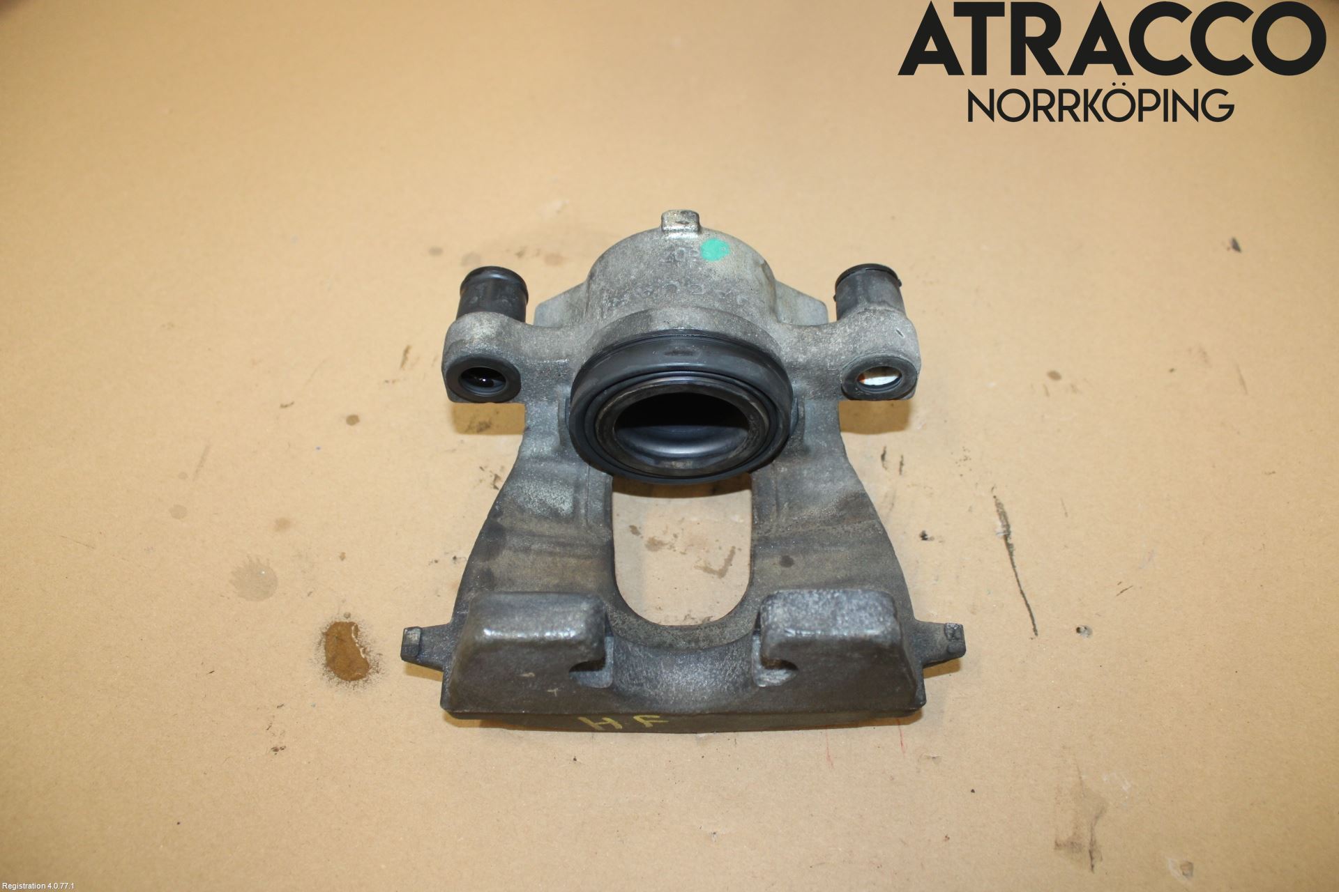 Jaguar F-PACE Bromsok Fram Höger