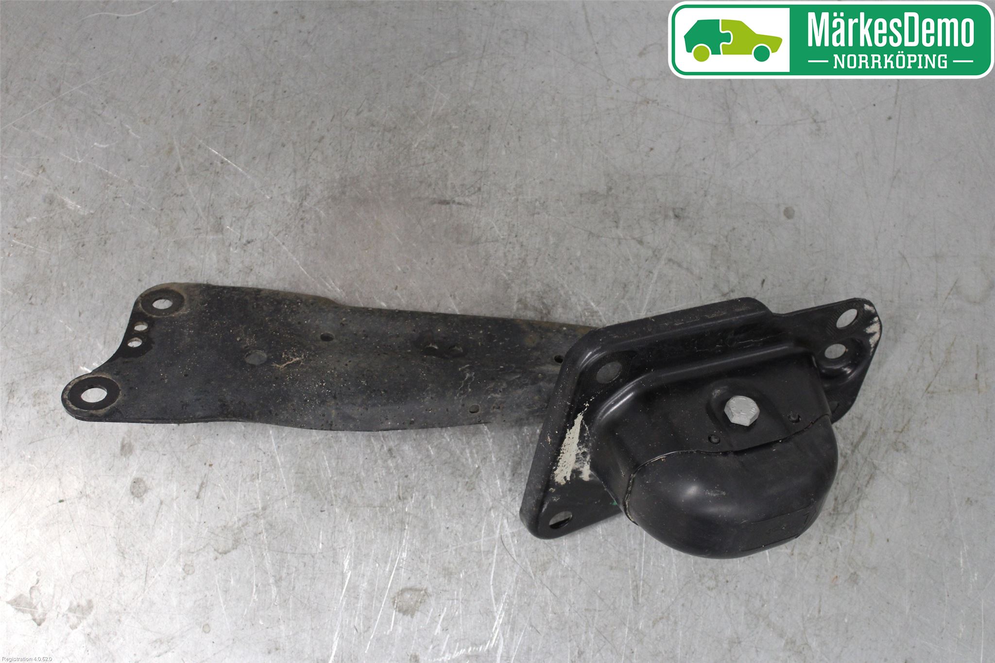 Skoda SUPERB 16-24 Bärarm Bak Vänster