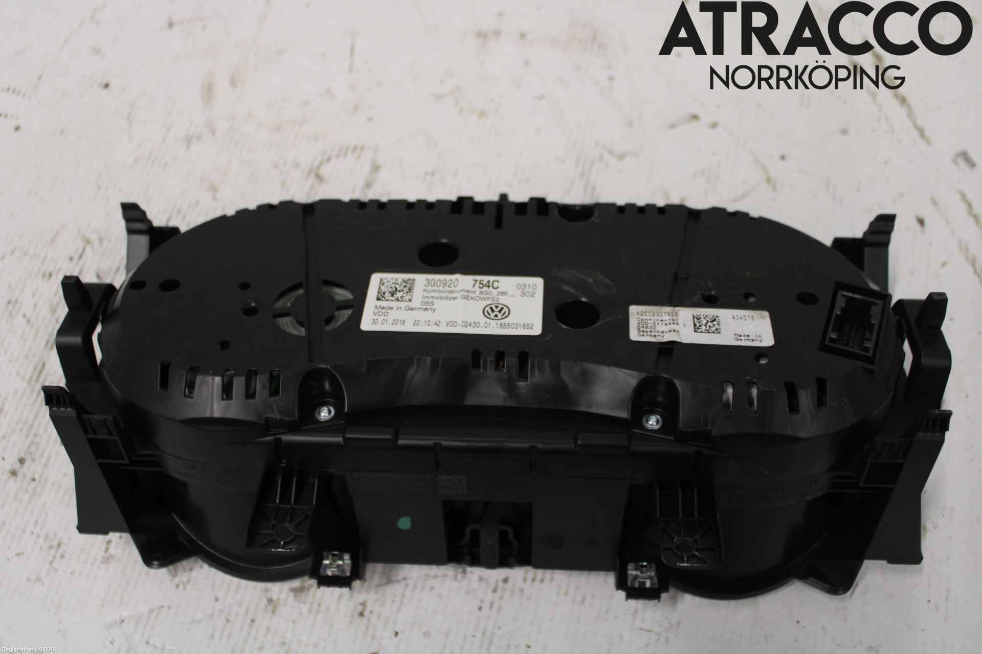 Volkswagen VW PASSAT 15-19 Instrument Komb