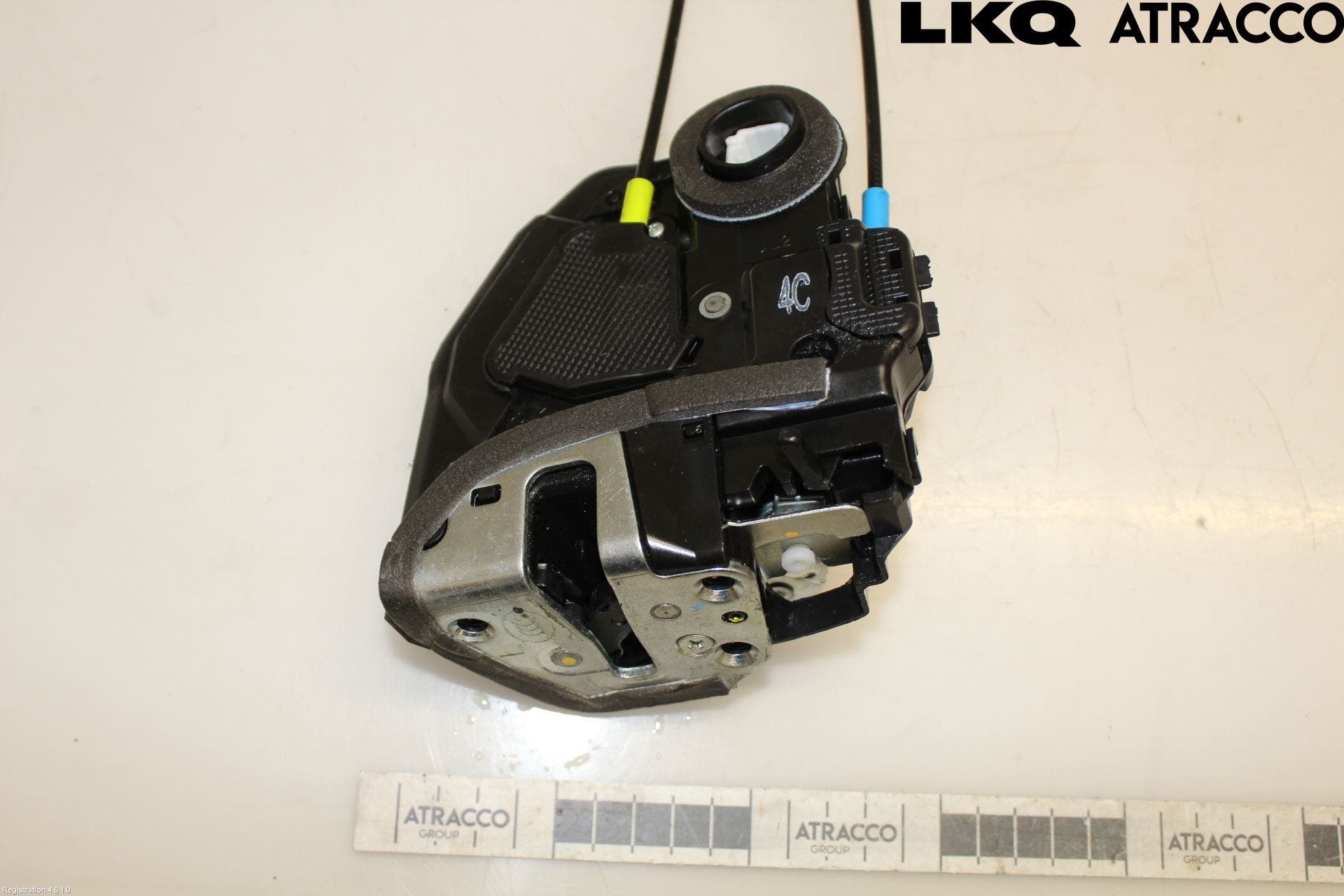 Toyota AURIS 13-19 Låskista-Dörrlås