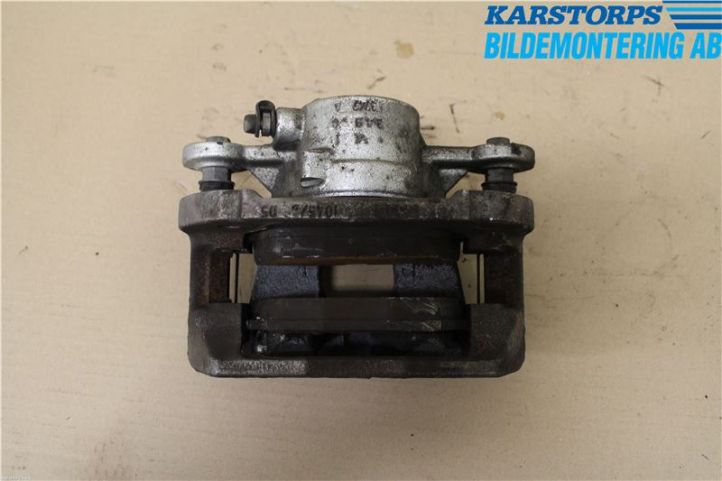 BMW 1 E87/81 5D/3D 03-11 Bromsok Fram Höger