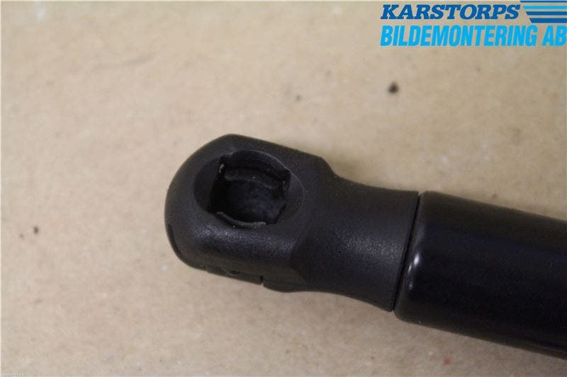 Volvo V70 08-13 Gasfjäder Motorhuv