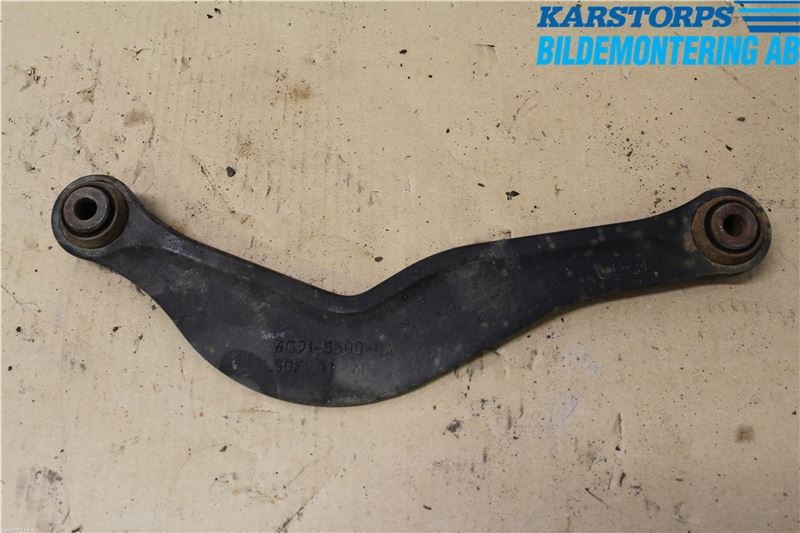 Volvo V60 11-13 Bärarm Bak Övre Höger