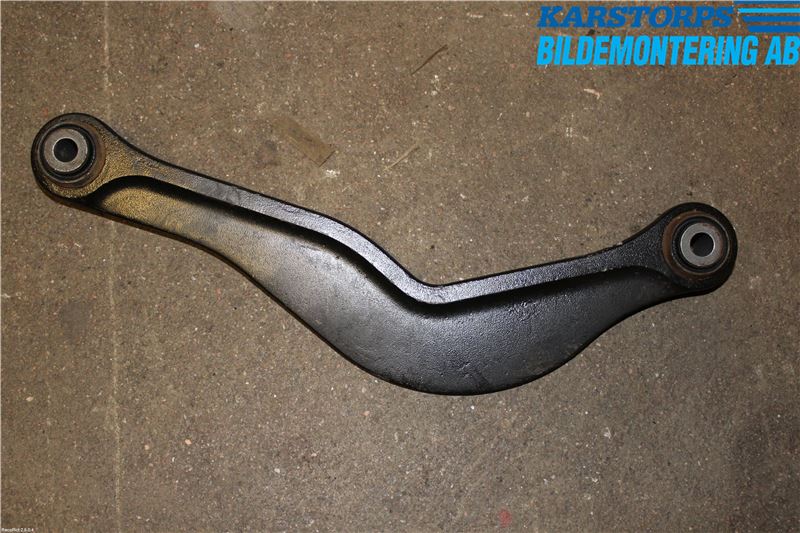 Volvo V60 14-18 Bärarm Bak Övre Höger