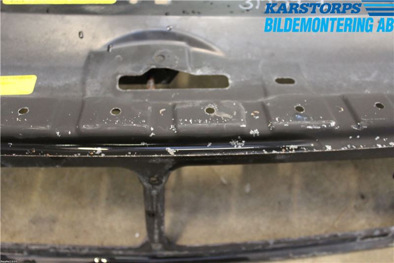 Volvo S80 99-03 Front Huvlåsplåt-Balk