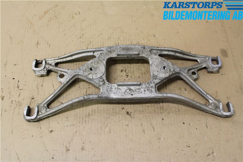 Jaguar S-TYPE Motorfäste