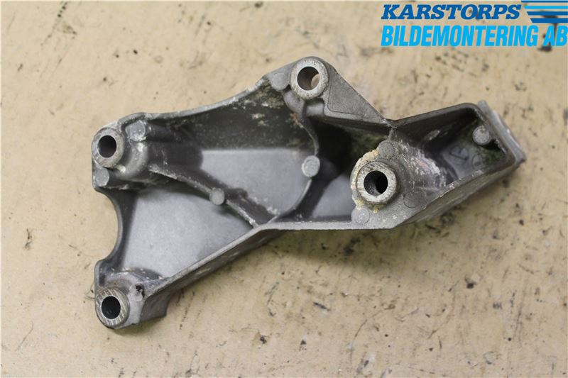 Audi A4/S4 05-07 Motorfäste