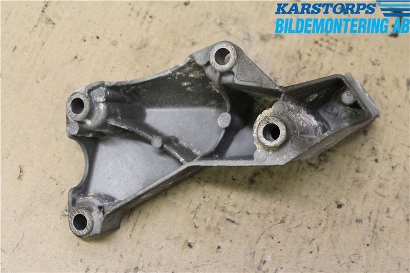 Audi A4/S4 05-07 Motorfäste