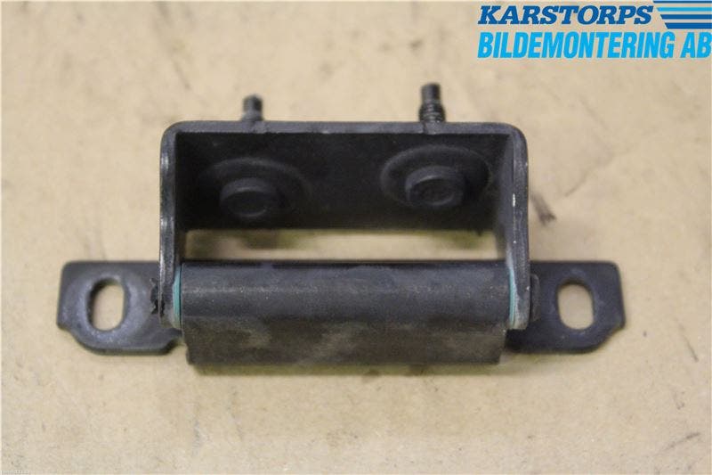 Volvo XC90 03-06 Bakluckegångjärn Vä