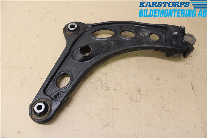 Renault TRAFIC   02-14 Bärarm Fram Undre Vä