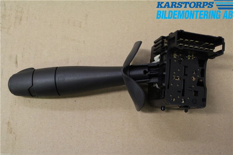 Dacia DUSTER 10-17 Spak Torkar-Spolomk