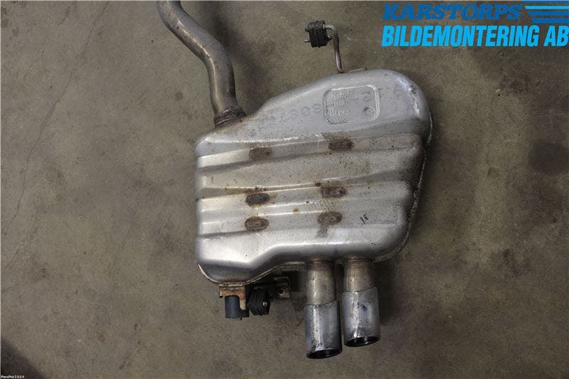 BMW 5 F10/F11/F18 09-17 Avgas Bakre Dämpare