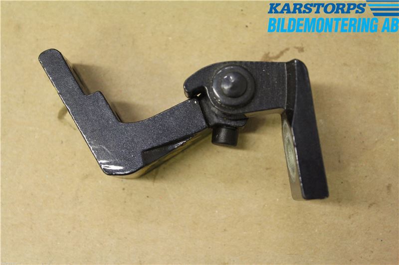 Audi A6/S6     05-11 Dörrgångjärn