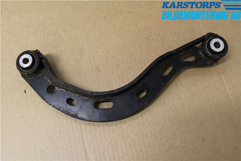 Audi A6/S6     05-11 Bärarm Bak Övre Höger