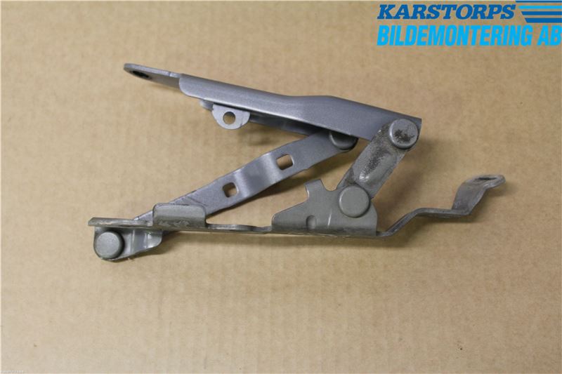 Subaru LEGACY    04-06 Huvgångjärn