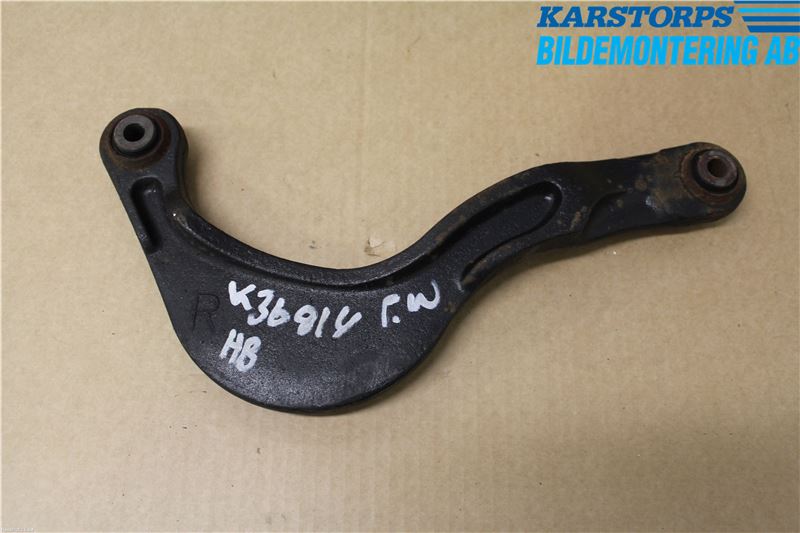 Volvo V60 11-13 Bärarm Bak Övre Höger