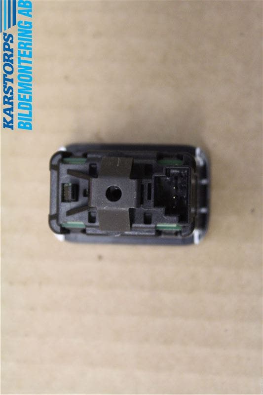 Mercedes-Benz MB E-KLASS (W212) 09-16 Strömställare Baklucka