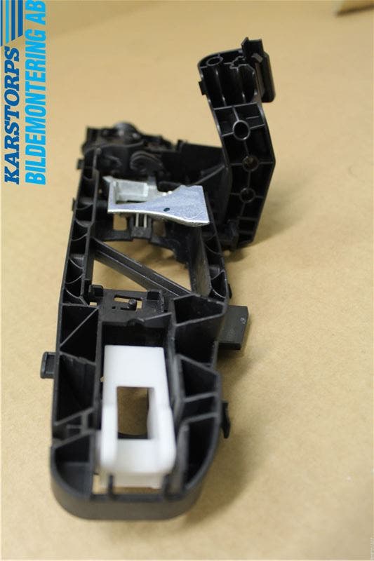 Mercedes-Benz MB C-KLASS (W205) 14-21 Dörrhandtag Yttre Hö