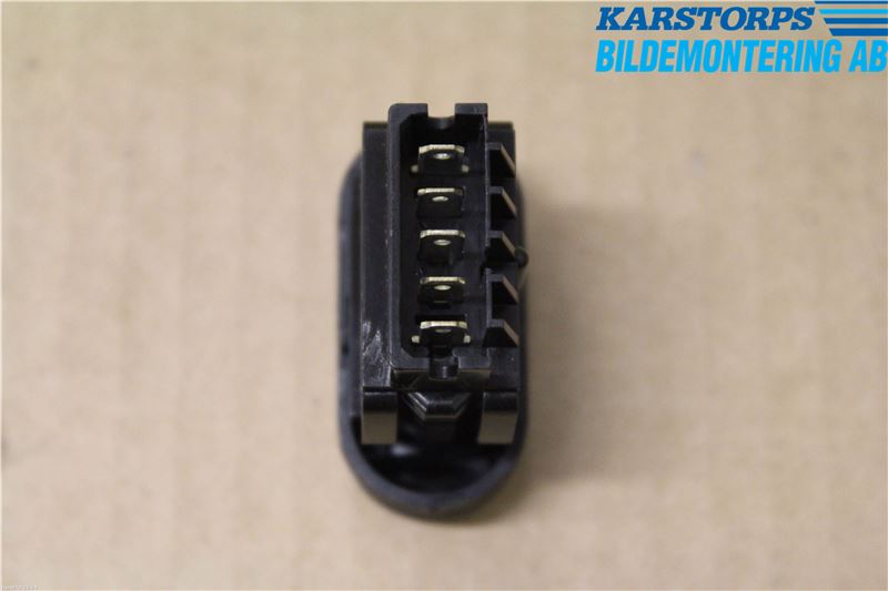 Dacia DUSTER 10-17 Strömställare Centrallås