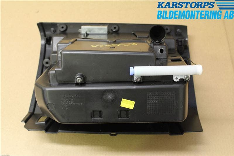 Volvo V40 12-19 Handskfack