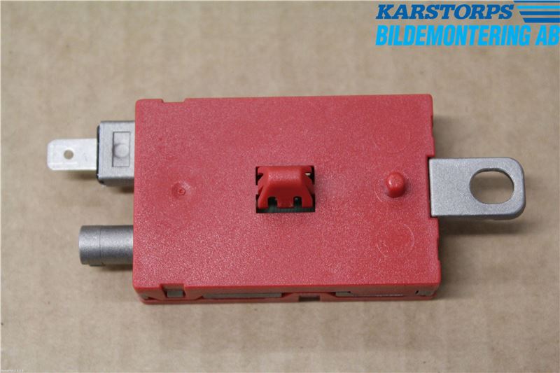 Volvo V40 12-19 Antennförstärkare