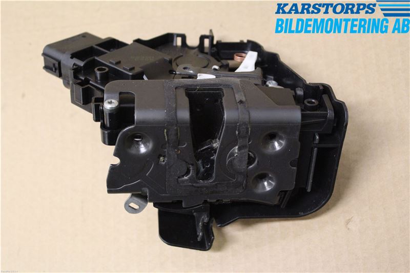 Ford FOCUS 08-11 Låskista-Dörrlås