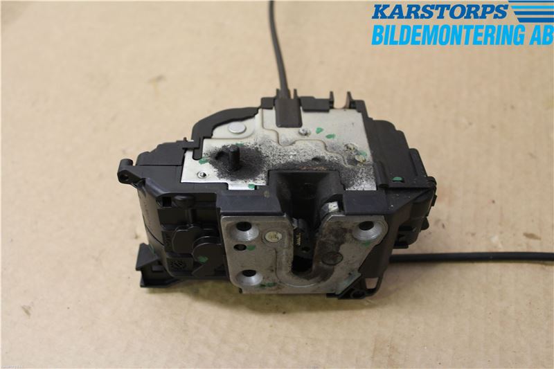 Renault CLIO III  09-12 Låskista-Dörrlås