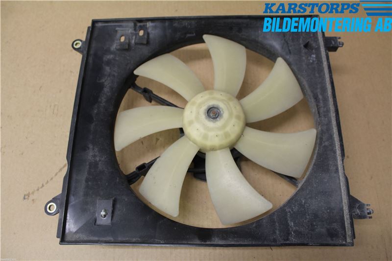 Toyota CAMRY    01-06 Kylfläkt El