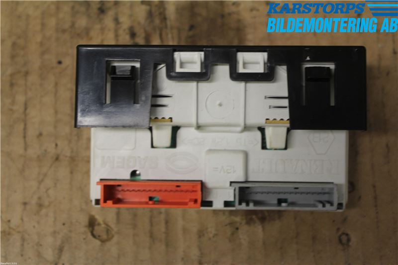 Renault CLIO II 99-01 Instrument Klocka