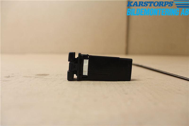 Toyota RAV 4 06-12 Strömställare Stolvärme