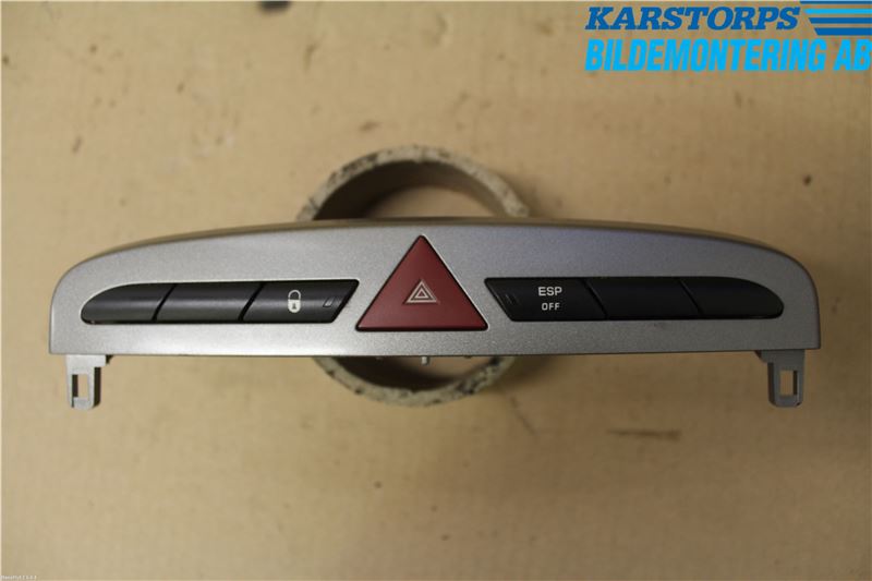 Peugeot 308 08-13 Strömställare Varnings